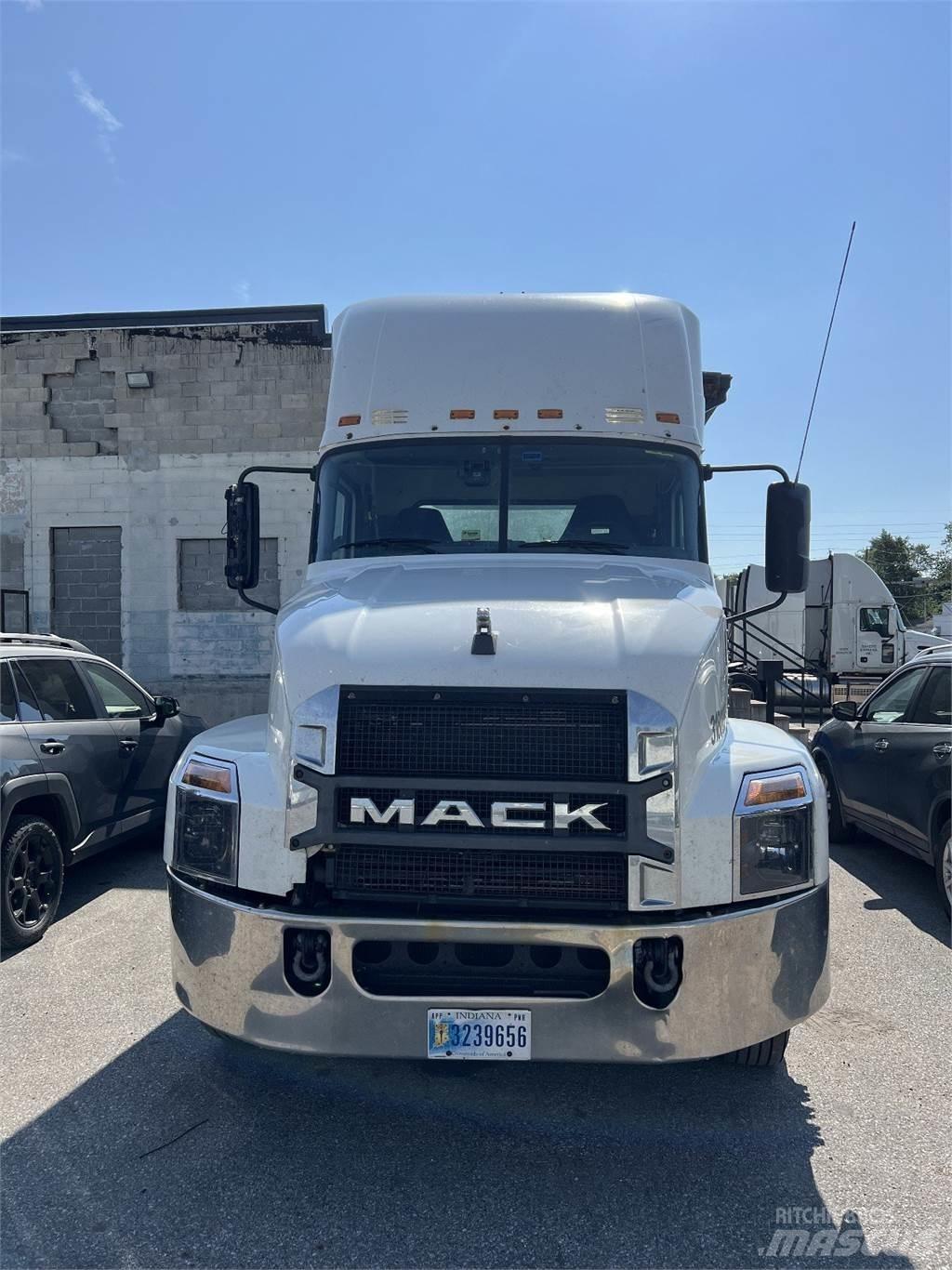 Mack Anthem AN64T وحدات الجر