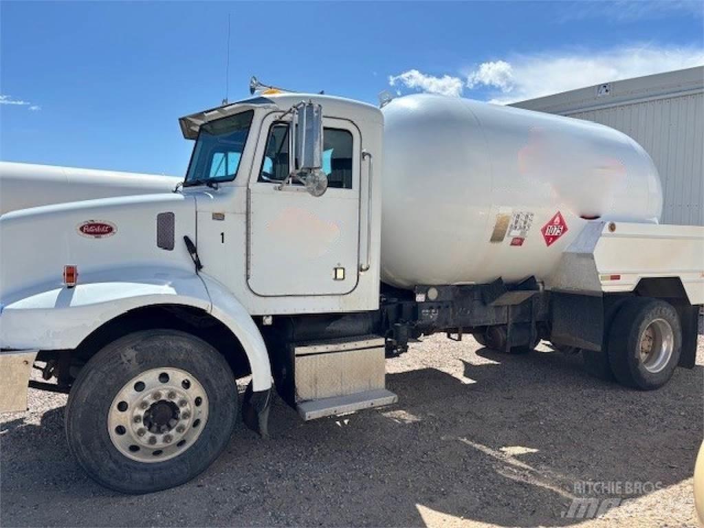 Peterbilt 330 شاحنات أخرى