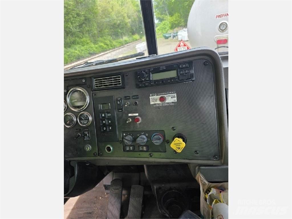 Peterbilt 335 شاحنات أخرى