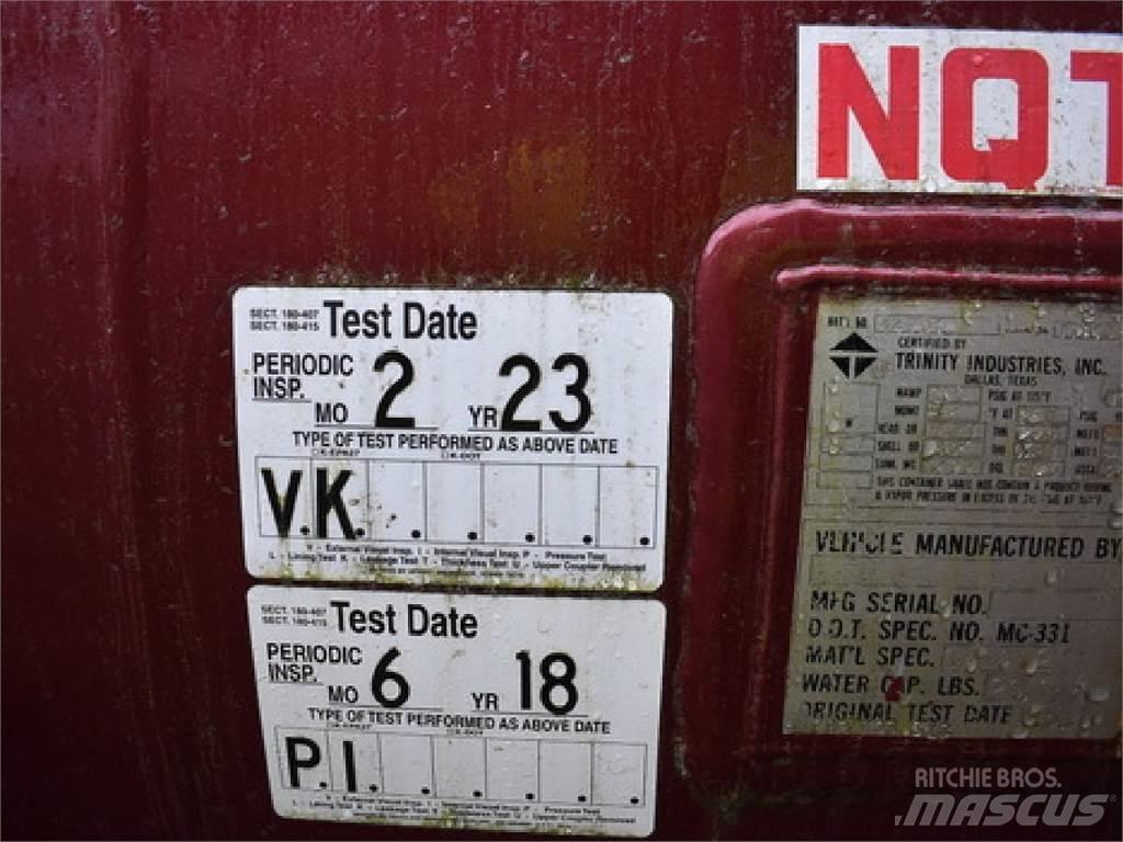 Peterbilt 335 شاحنات أخرى