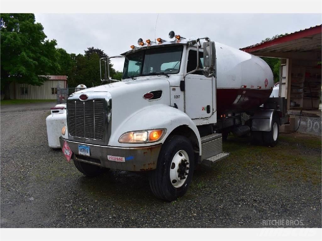 Peterbilt 335 شاحنات أخرى