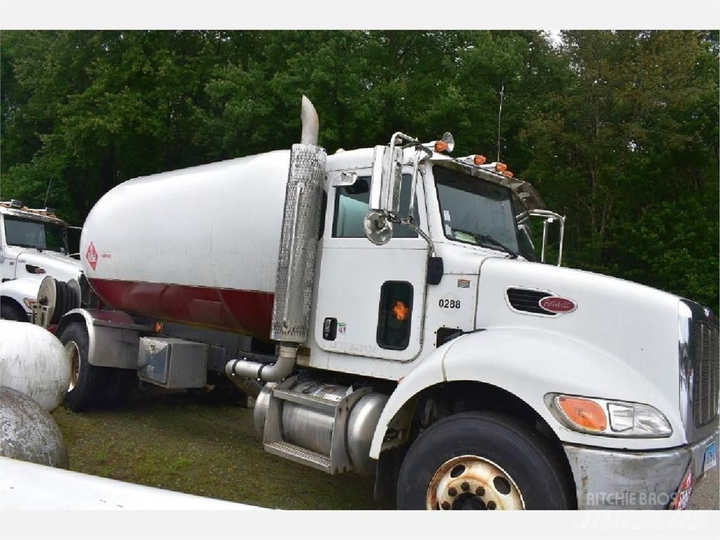 Peterbilt 335 شاحنات أخرى