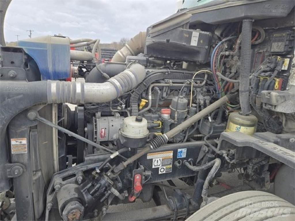 Peterbilt 579 وحدات الجر