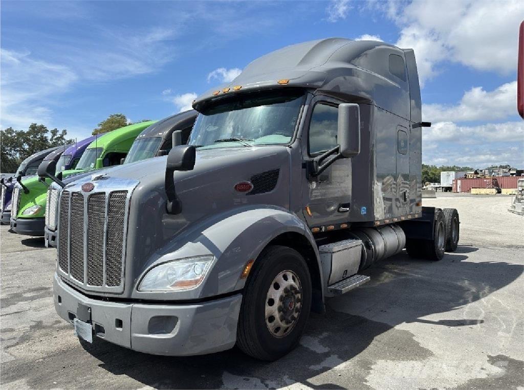 Peterbilt 579 وحدات الجر