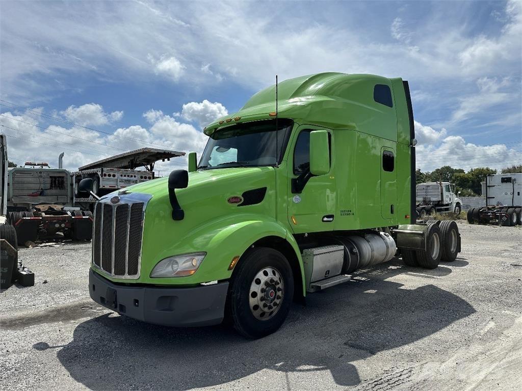Peterbilt 579 وحدات الجر