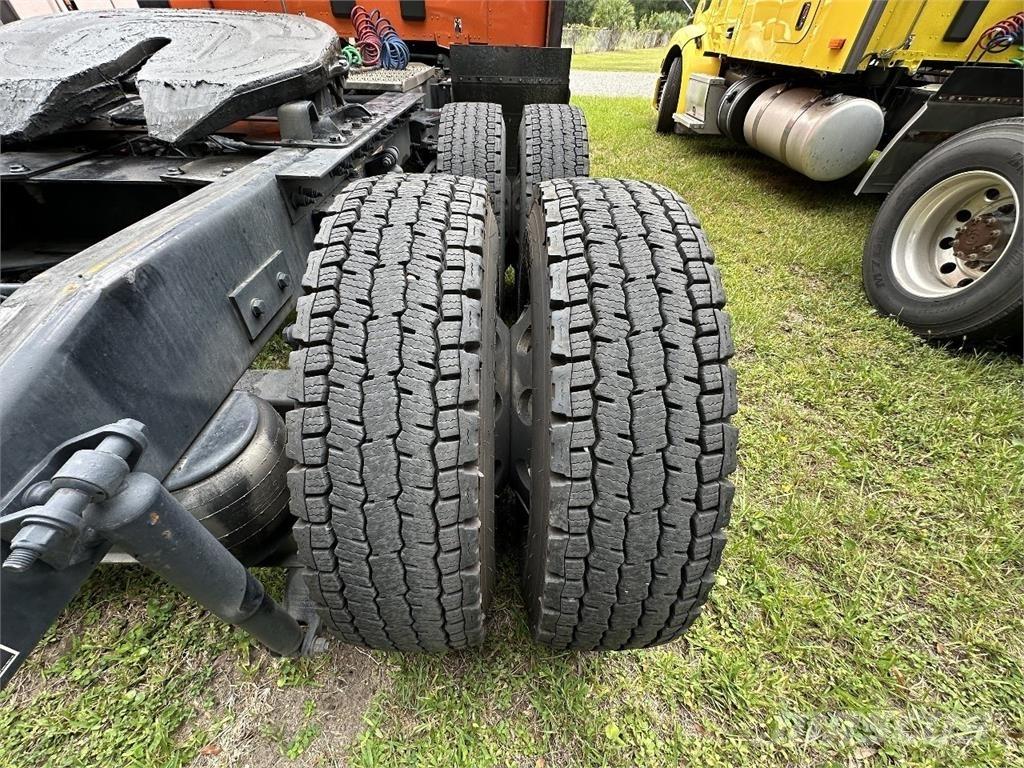 Peterbilt 579 وحدات الجر