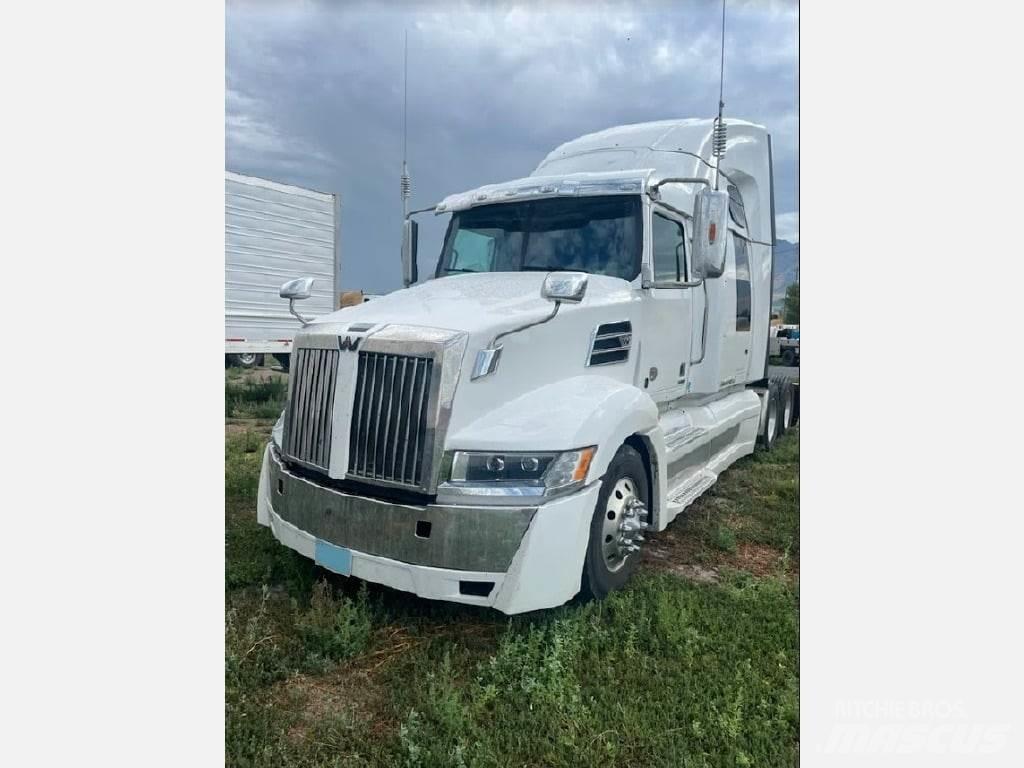Western Star 5700XE وحدات الجر