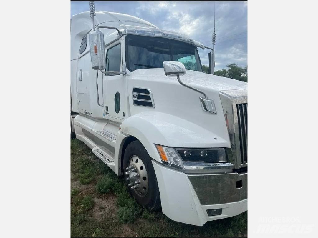 Western Star 5700XE وحدات الجر