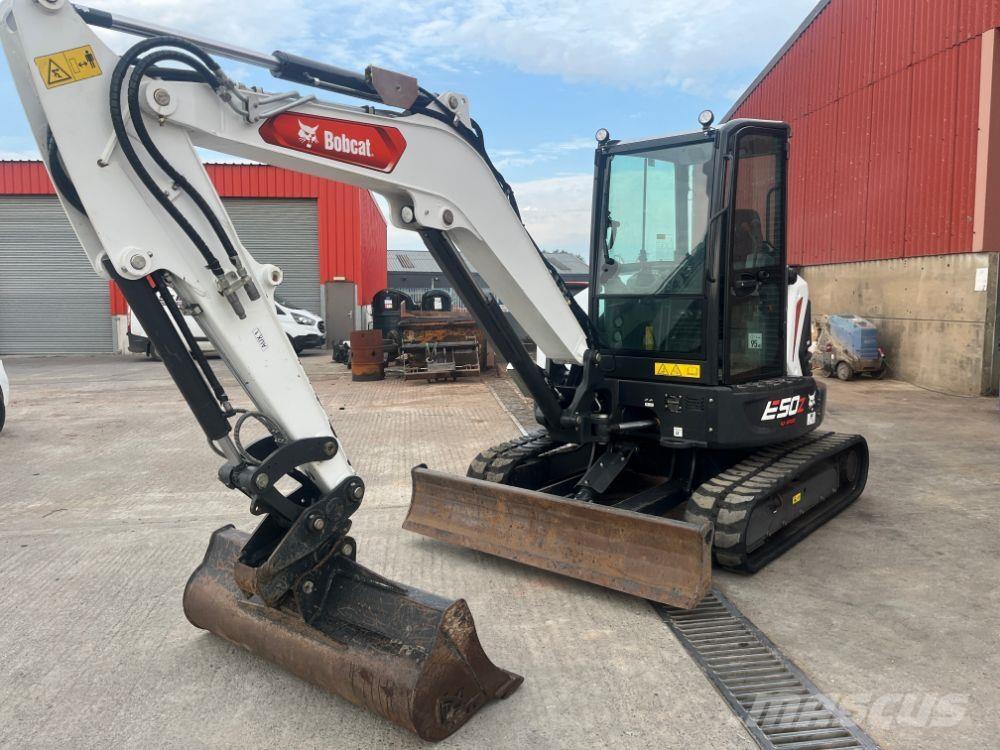 Bobcat E50z حفارات زحافة