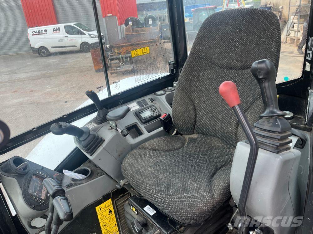 Bobcat E50z حفارات زحافة