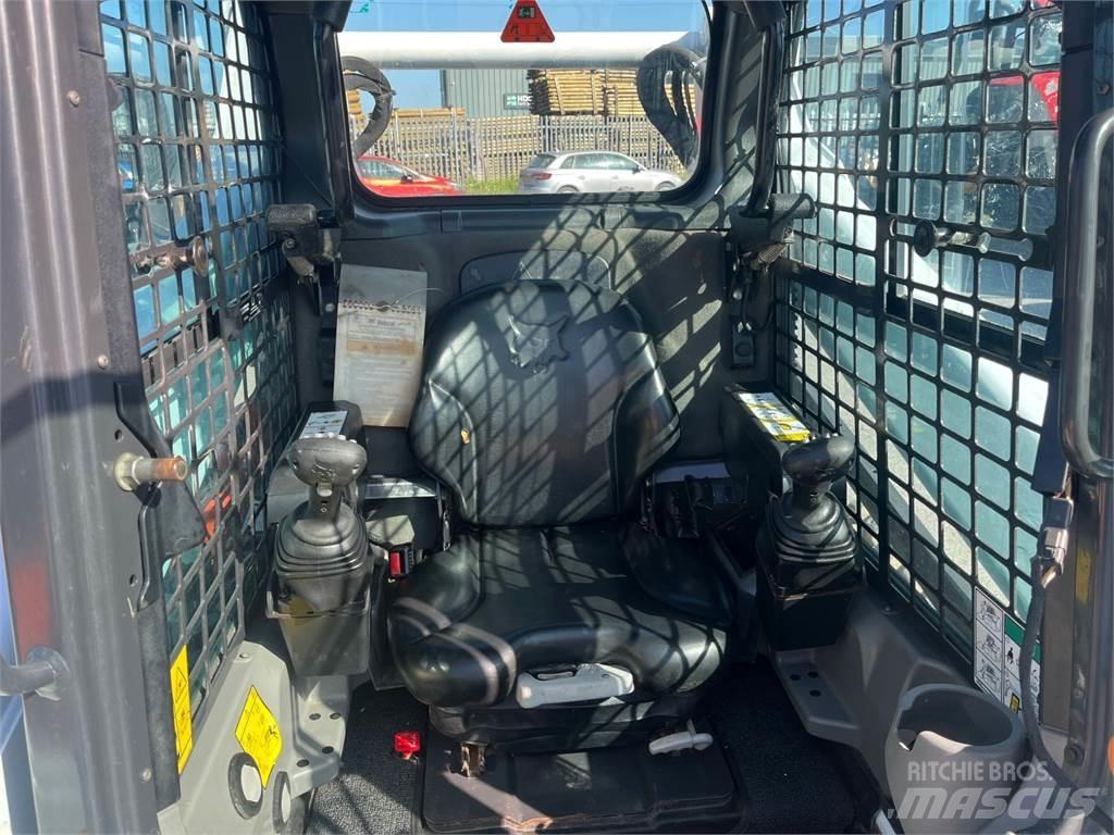 Bobcat T590 أخرى