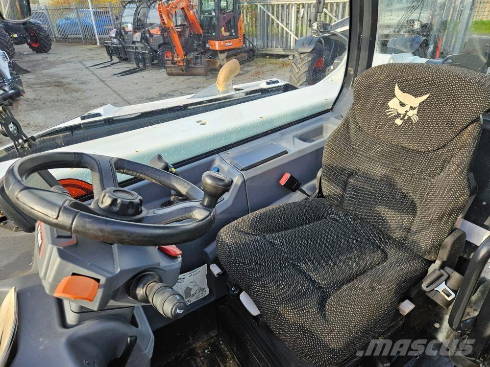 Bobcat TL30.60 مناولات متداخلة