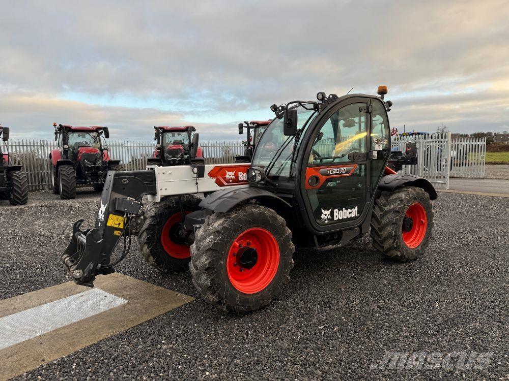 Bobcat TL30.70 مناولات متداخلة