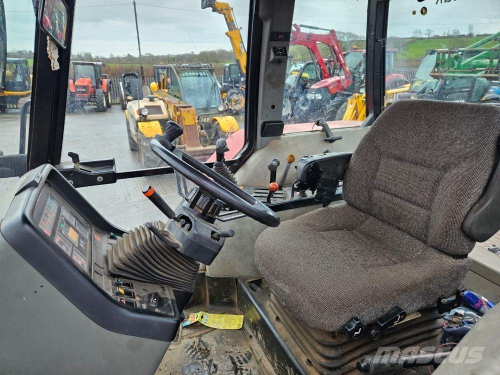 Case IH 5140 Pro الجرارات