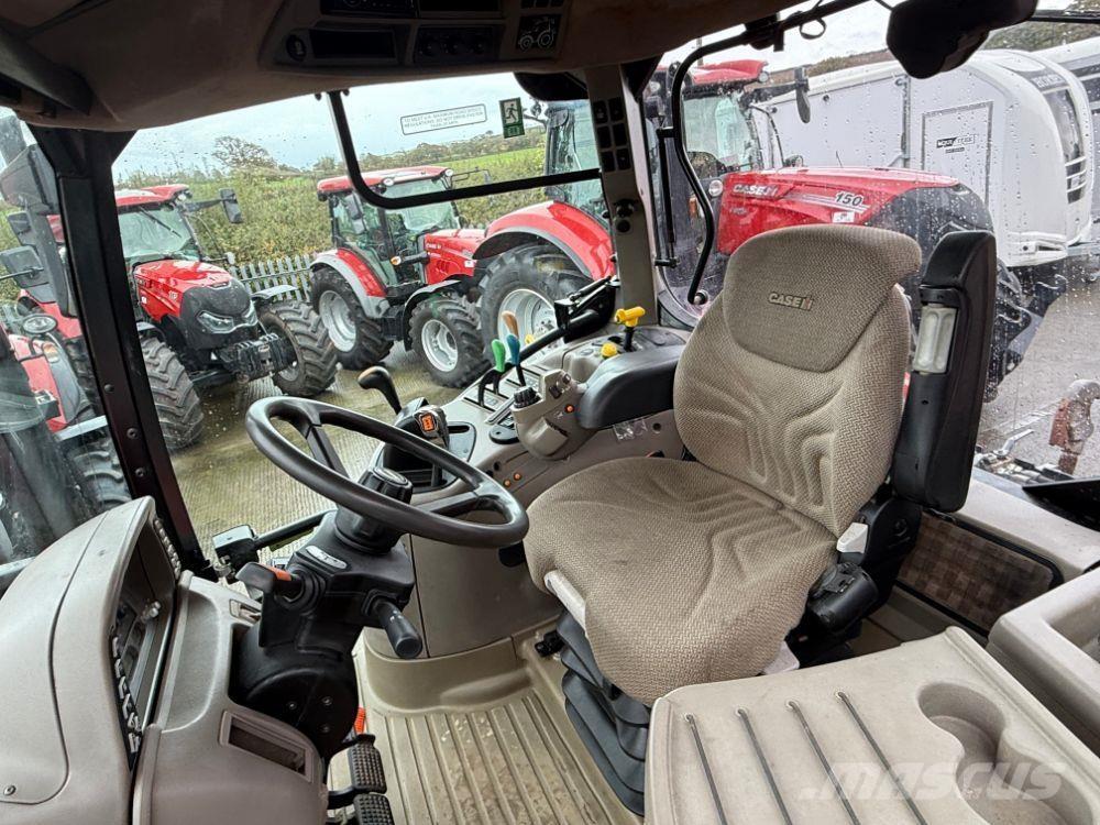 Case IH Maxxum 125 الجرارات