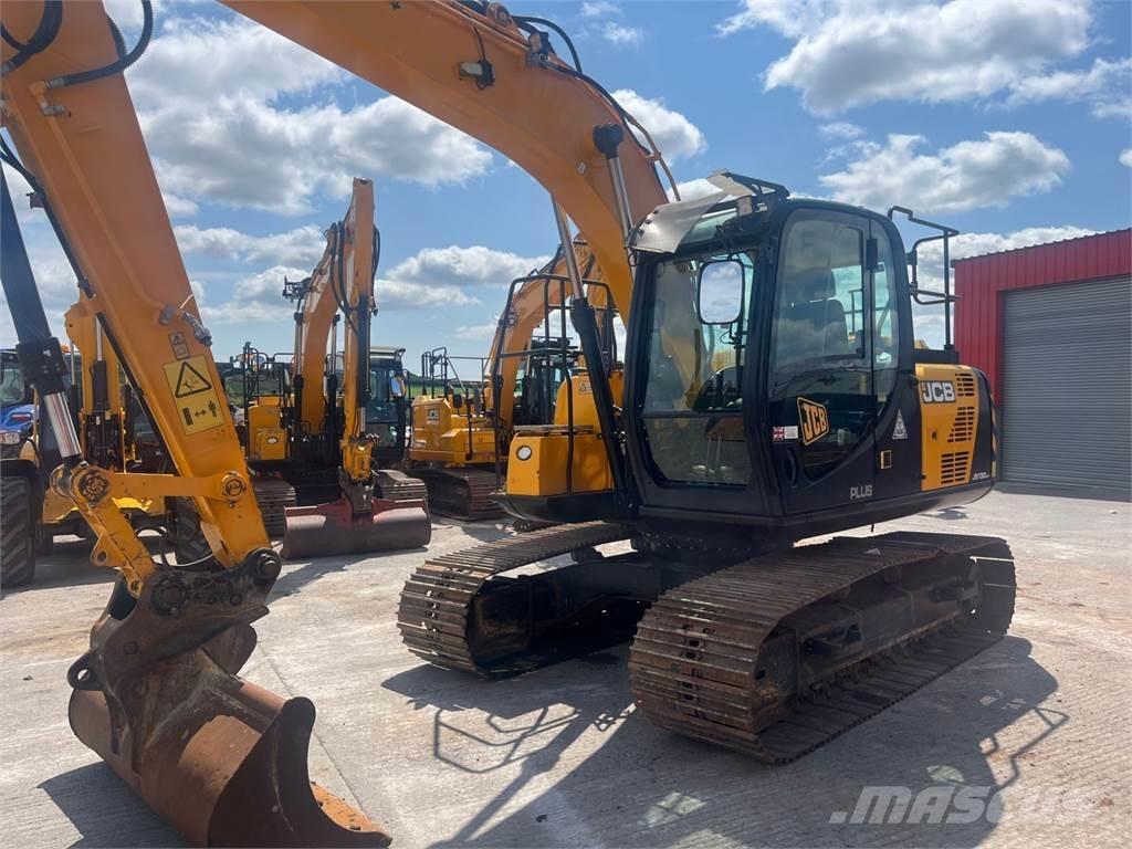 JCB JS130 LC حفارات زحافة