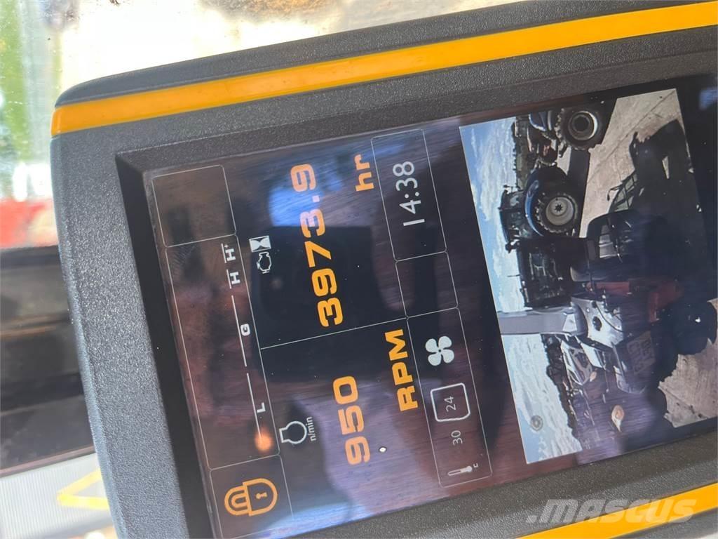 JCB JS130 LC حفارات زحافة