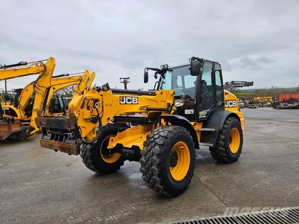 JCB TM320S مناولات متداخلة