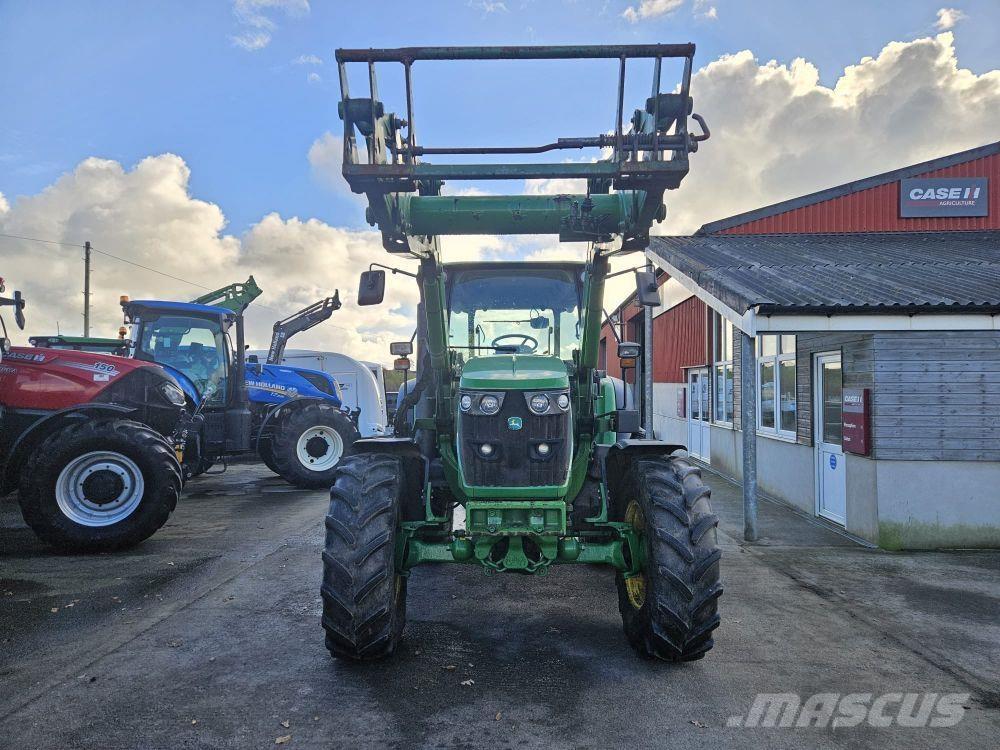 John Deere JD 6110 الجرارات
