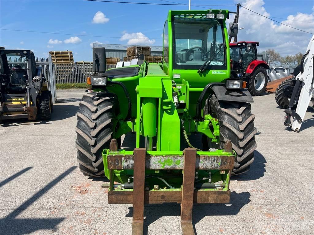 Merlo 42.7 مناولات متداخلة