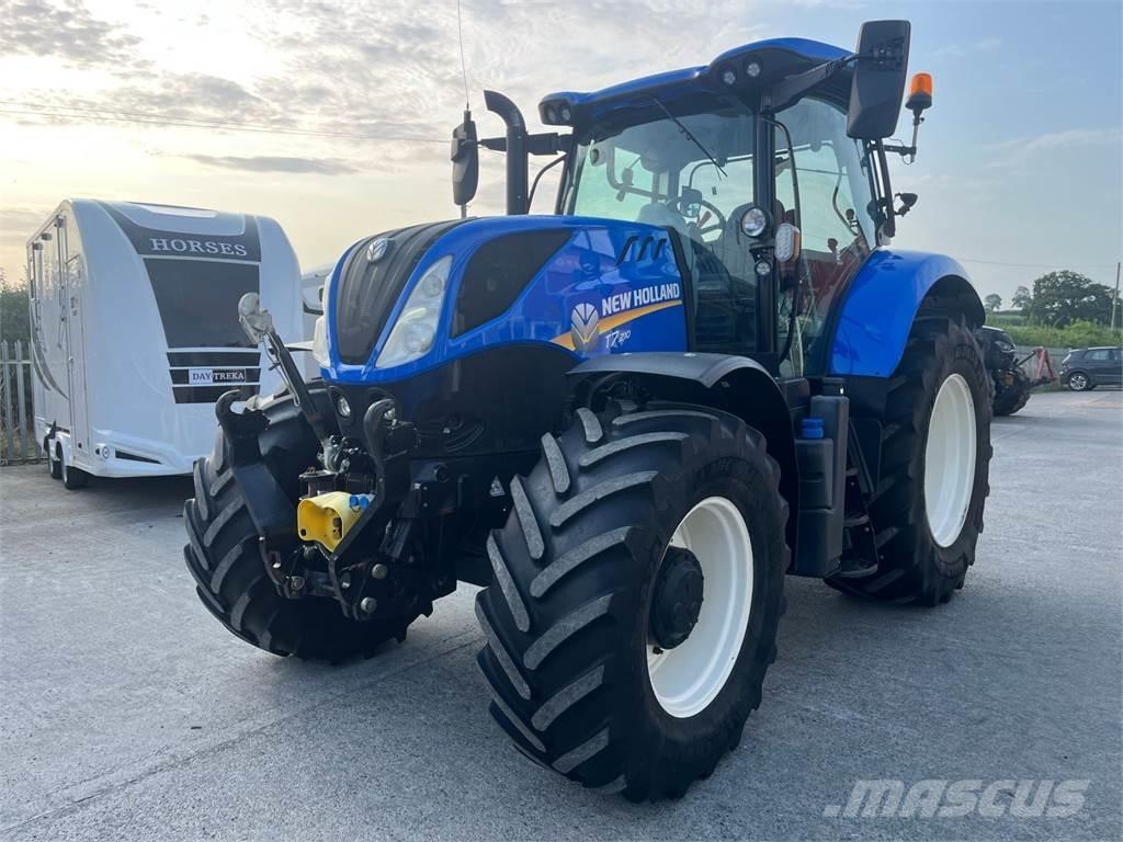 New Holland T7.210 الجرارات