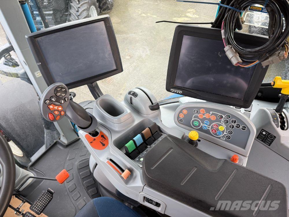 New Holland T7.225 الجرارات