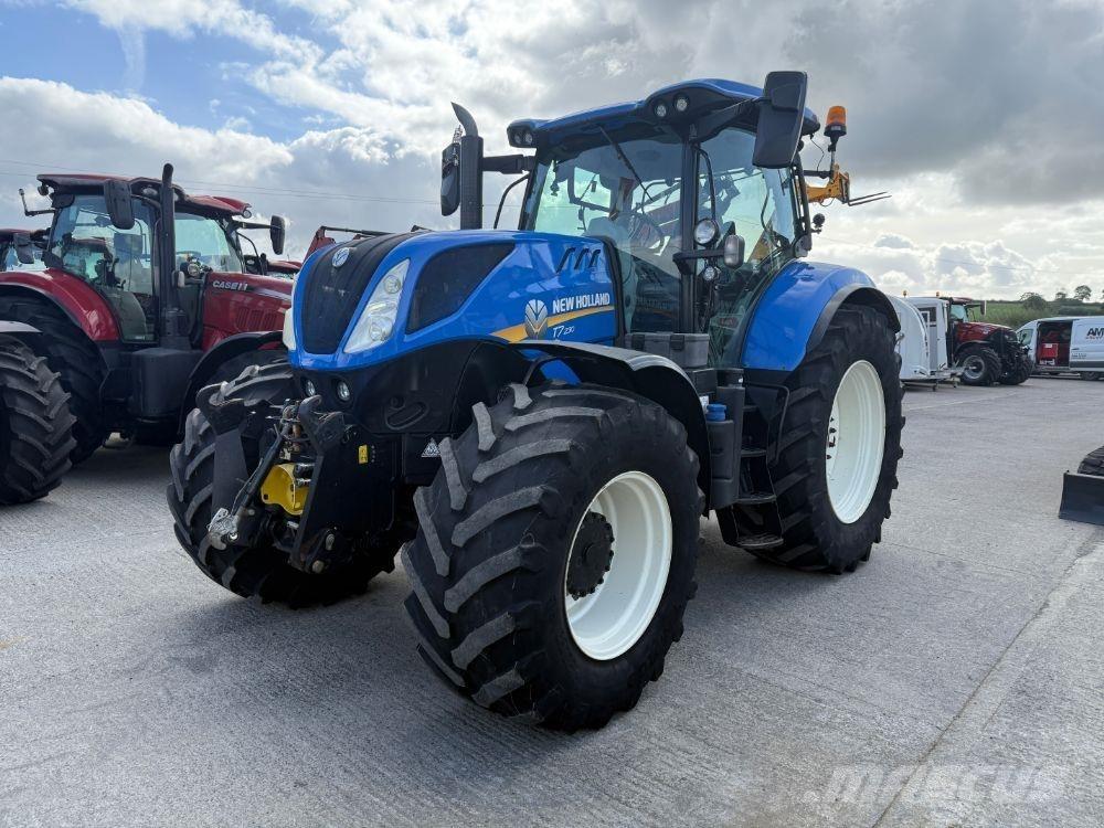 New Holland T7.230 الجرارات