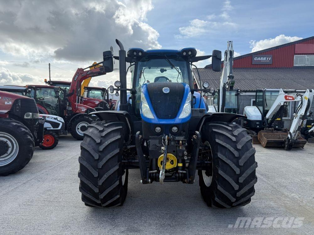 New Holland T7.230 الجرارات