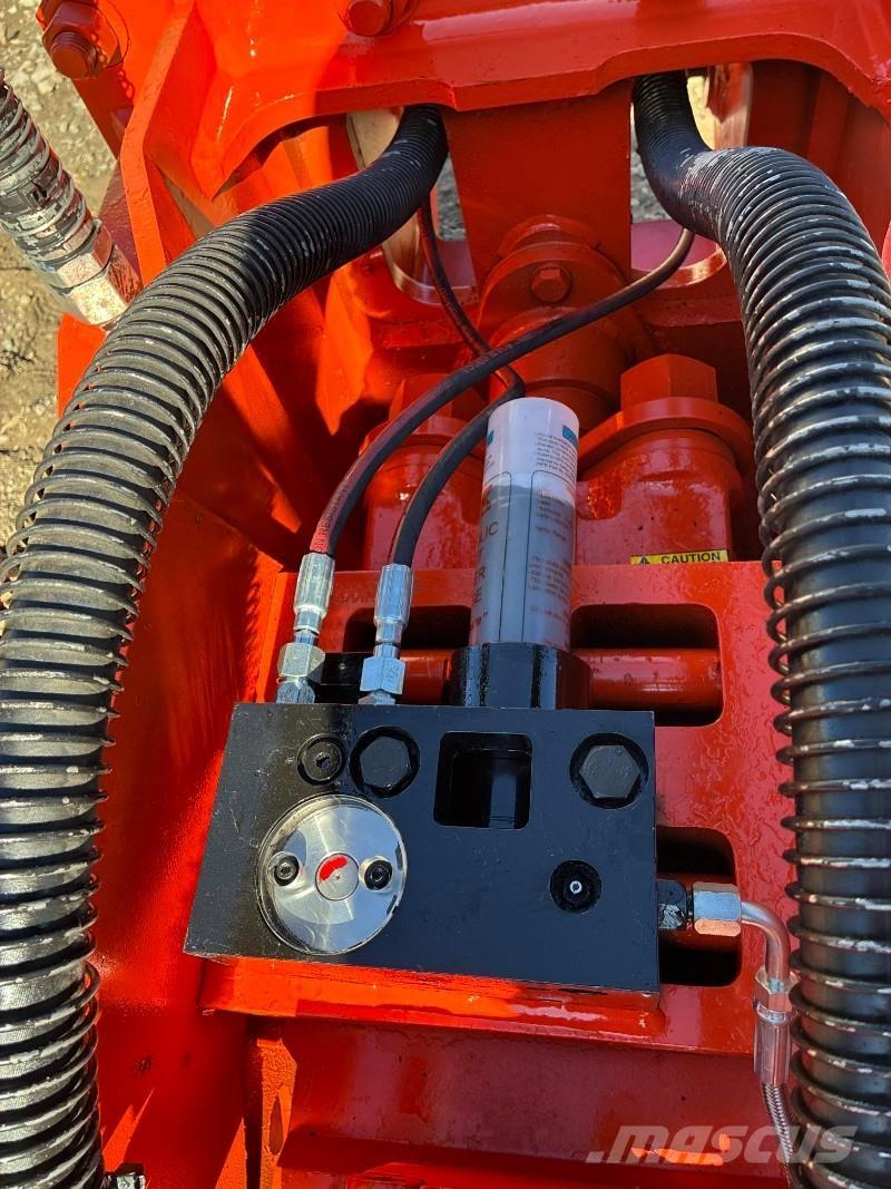 NPK GH12 مطارق / كسارات