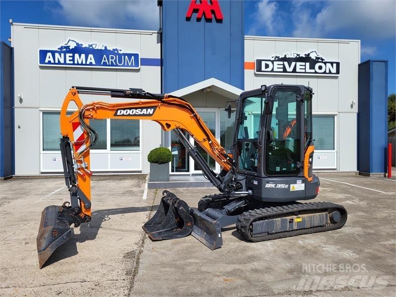 Develon DX35z-7 حفارات صغيرة أقل من 7 طن (حفارات صغيرة)