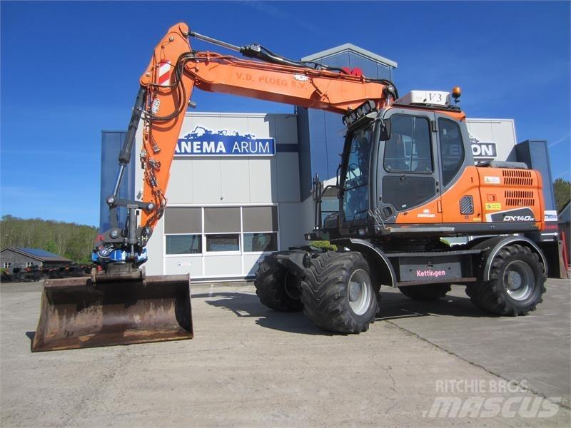 Doosan DX140W-3 حفارات بعجل