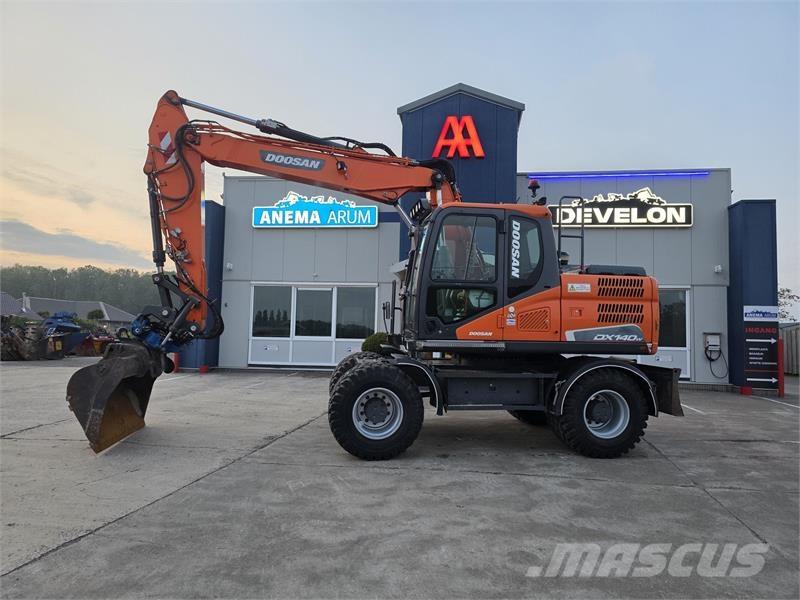 Doosan DX140W-5 حفارات بعجل