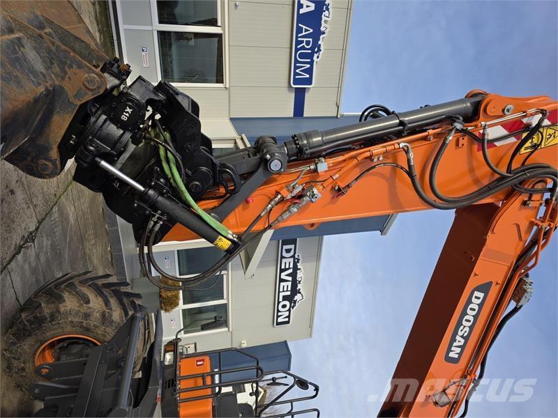 Doosan DX160W-5 حفارات بعجل