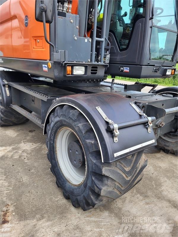 Doosan DX165W-5 حفارات بعجل