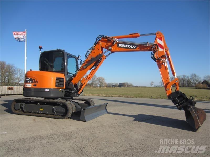 Doosan DX63-3 حفارات صغيرة أقل من 7 طن (حفارات صغيرة)