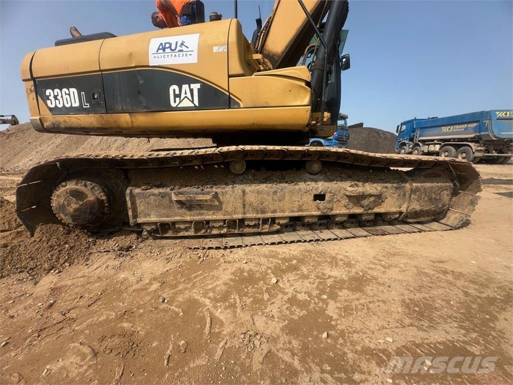 CAT 336D حفارات زحافة