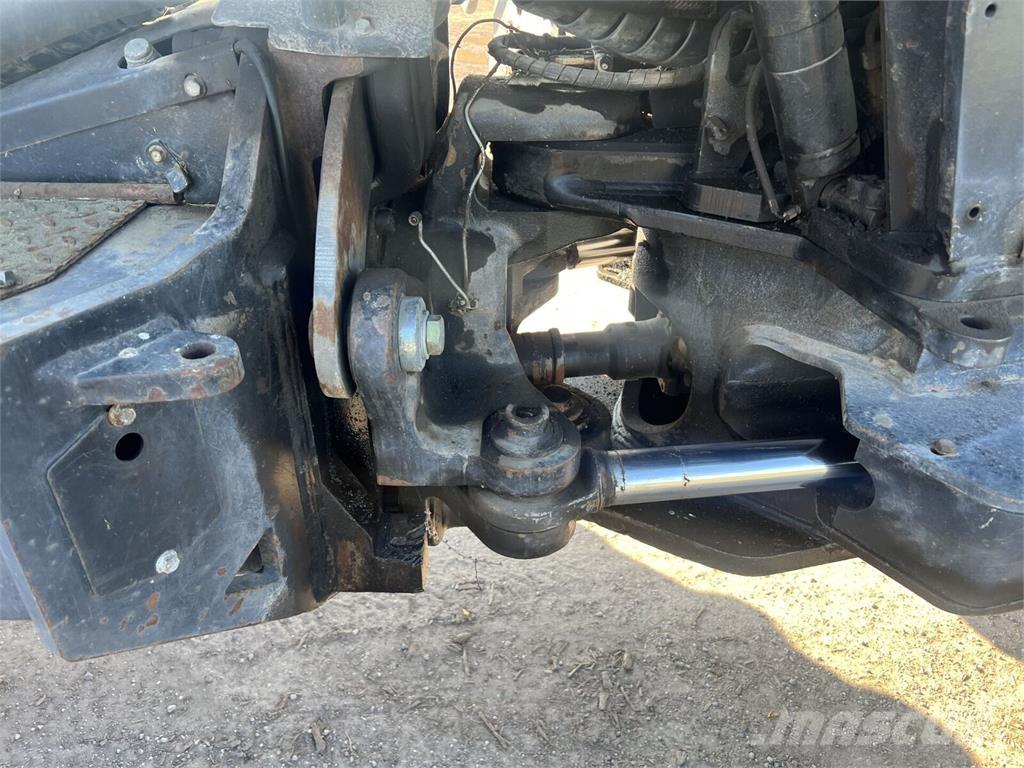 John Deere  حصادات