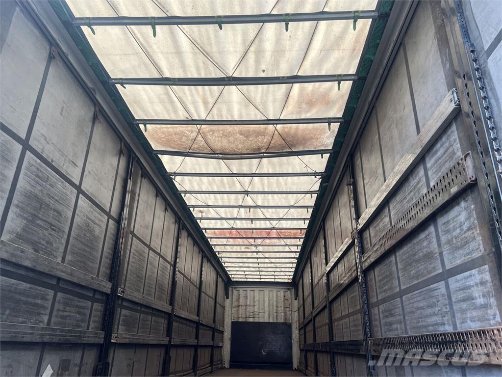 Krone  نصف مقطورات بباب جانبي