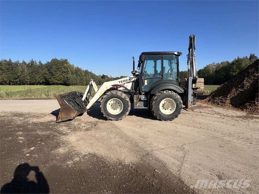 Terex  لوادر ذات جرافات عكسية