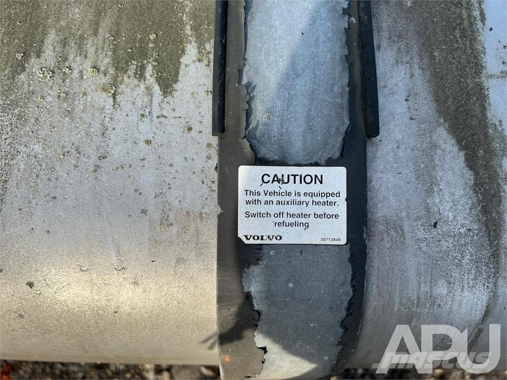 Volvo  معدات النقل - غير ذلك