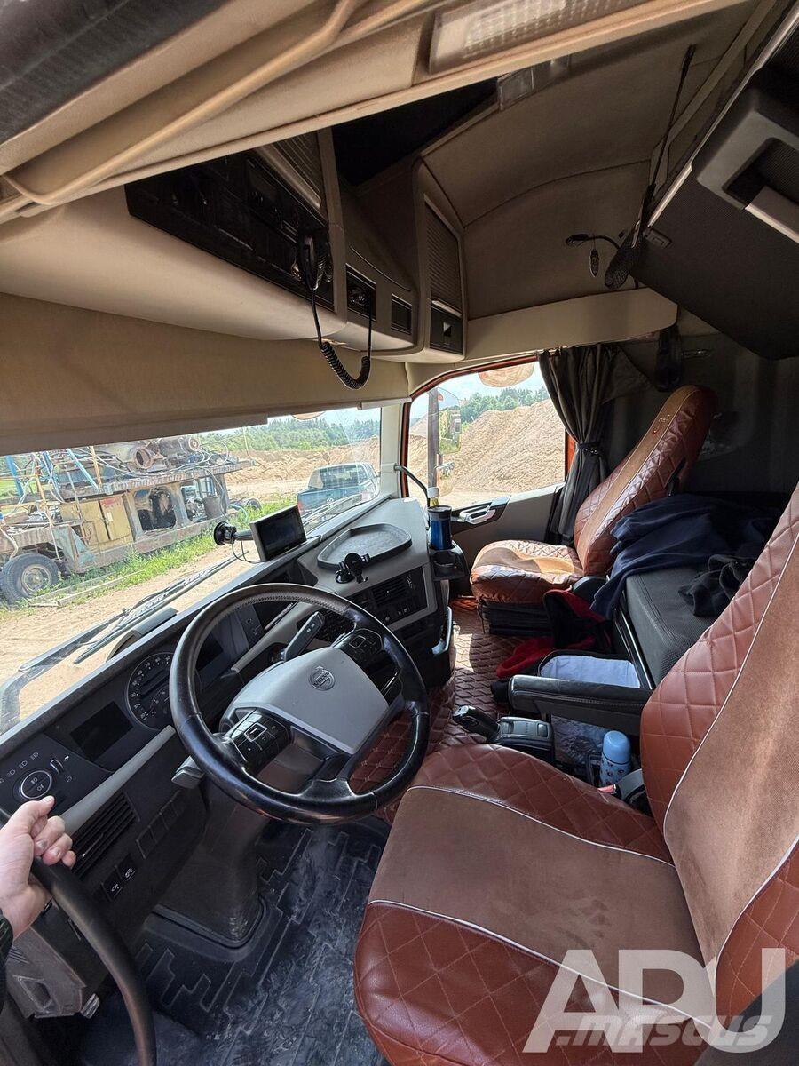 Volvo FH500 شاحنات قلابة