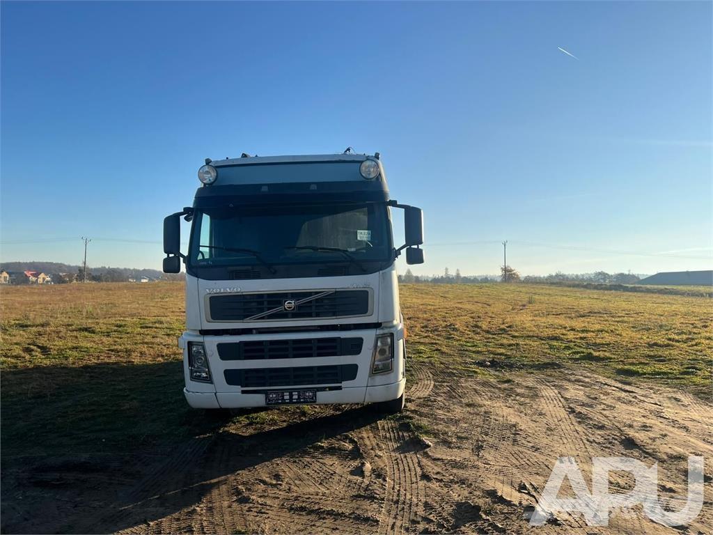 Volvo FM12 شاحنات مسطحة/مفصلية الجوانب