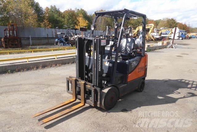 Doosan GC25P-5 شاحنات ذات رافعات شوكية - أخرى