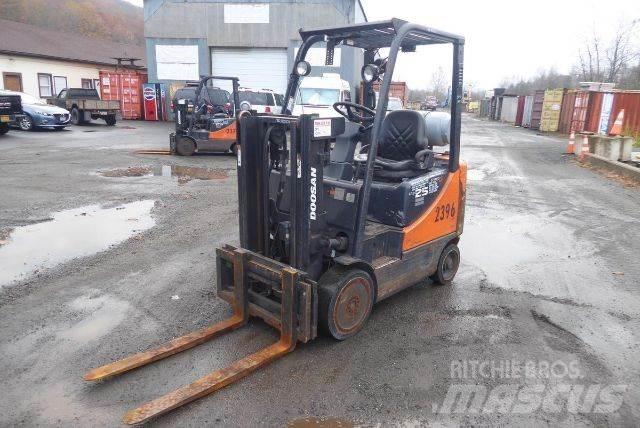 Doosan GC25P-5 شاحنات ذات رافعات شوكية - أخرى