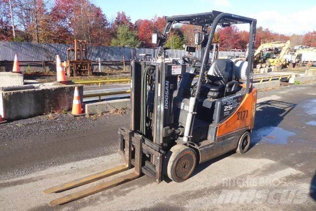 Doosan GC25P-5 شاحنات ذات رافعات شوكية - أخرى