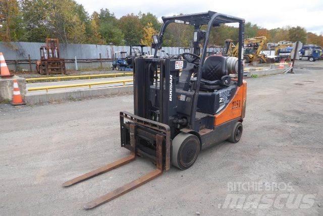 Doosan GC25P-5 شاحنات ذات رافعات شوكية - أخرى