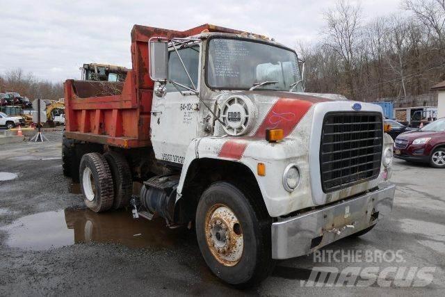 Ford 9000 شاحنات قلابة