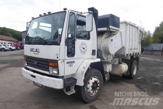 Ford CARGO 7000 شاحنات كاسحة