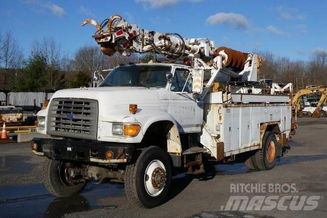 Ford F Series شاحنات المعدات  المحمولة لحفر الآبار
