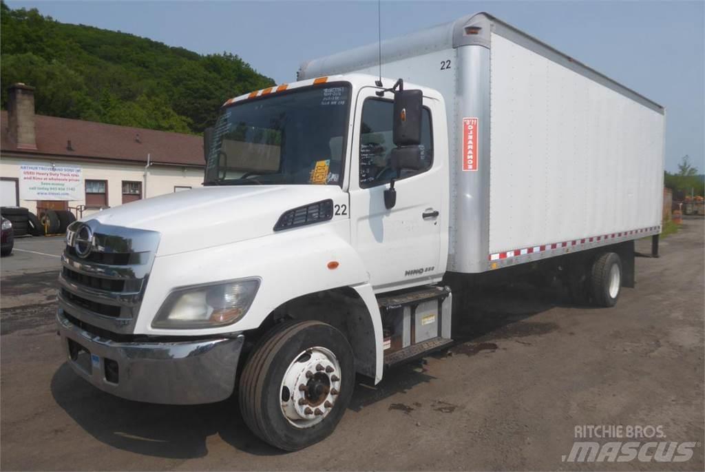 Hino 258 شاحنات ذات هيكل صندوقي